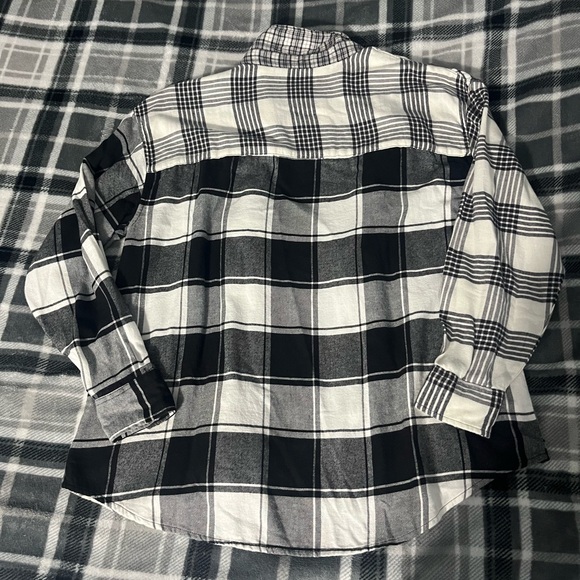 NWOT AE flannel M - Picture 5 of 5
